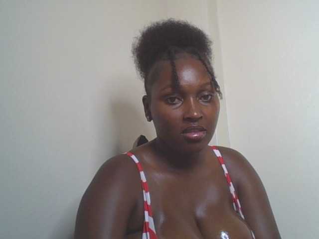 SexyBanni live webcam show