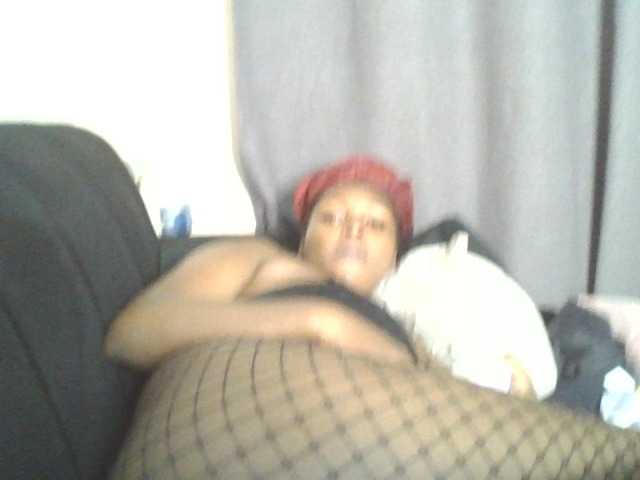 SexyBanni live cam on BongaCams
