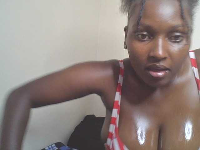 SexyBanni live cam on BongaCams