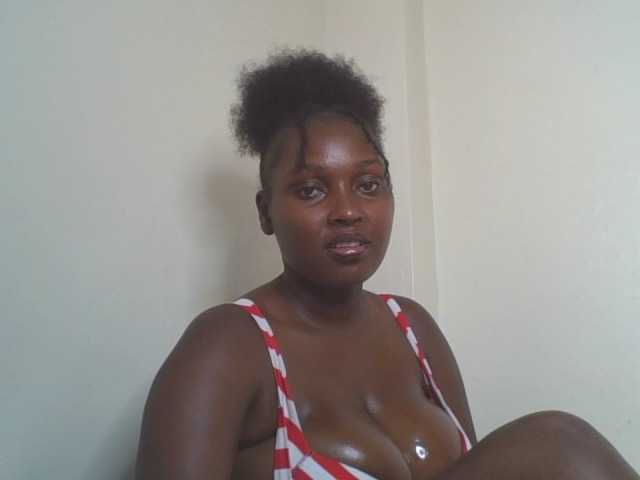 SexyBanni live cam on BongaCams
