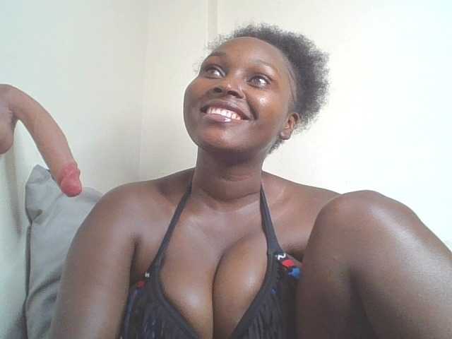 SexyBanni live webcam show