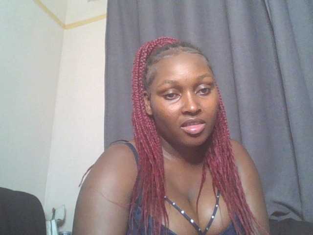 SexyBanni live cam on BongaCams