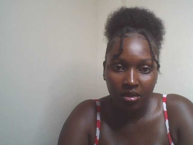 SexyBanni live cam on BongaCams
