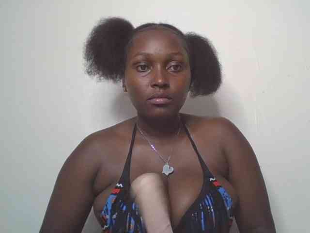 SexyBanni webcam