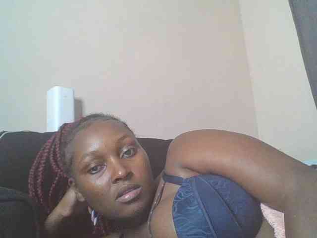 SexyBanni webcam