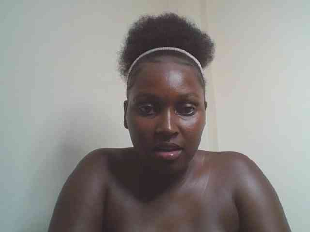 SexyBanni webcam