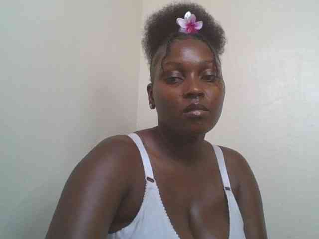 SexyBanni webcam