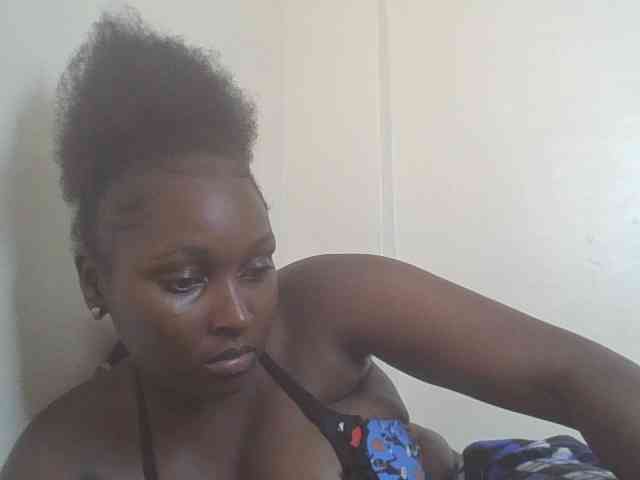 SexyBanni webcam