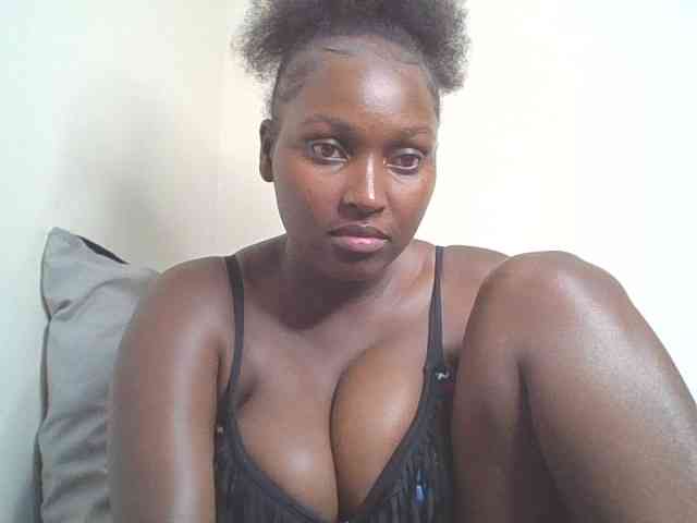SexyBanni webcam