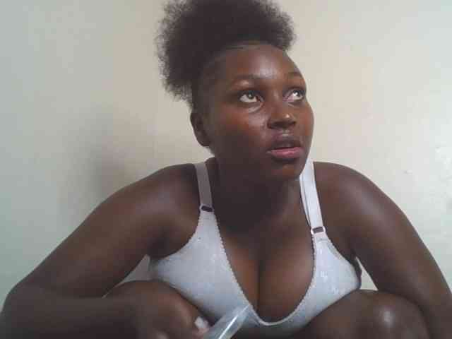 SexyBanni webcam