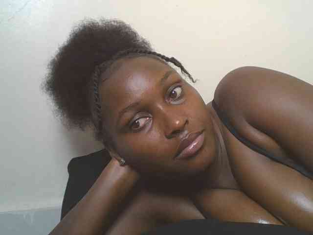 SexyBanni webcam