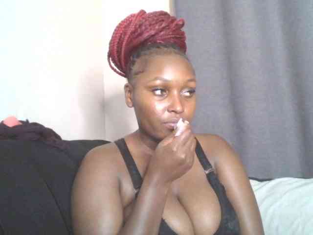 SexyBanni webcam