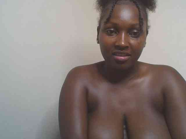 SexyBanni webcam