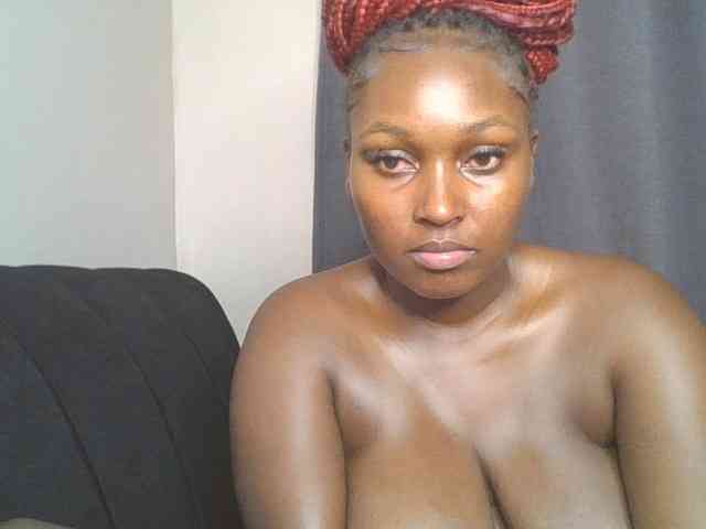 SexyBanni webcam
