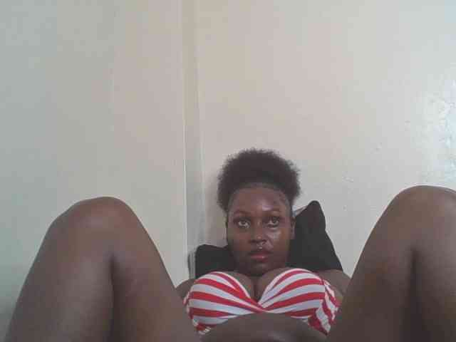 SexyBanni webcam