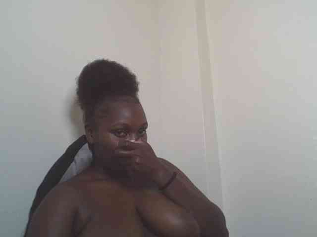 SexyBanni webcam