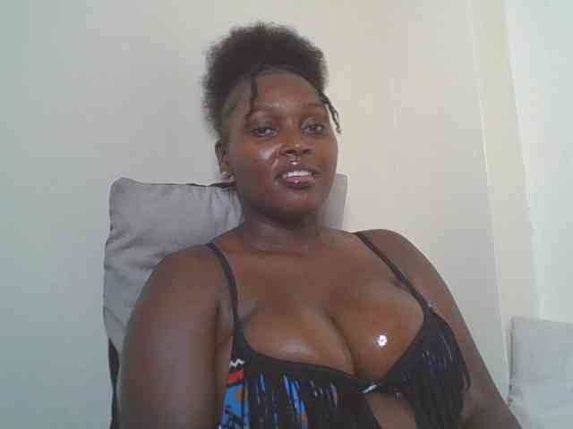 SexyBanni webcam