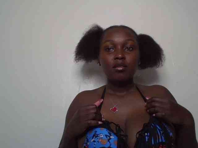 SexyBanni webcam