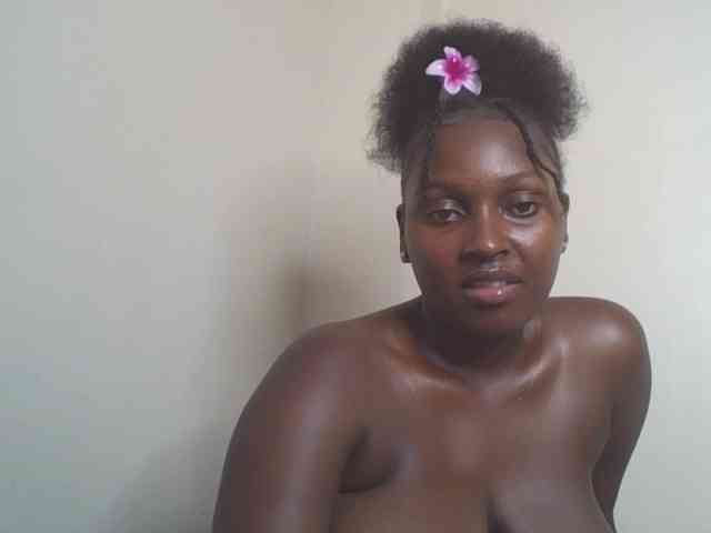 SexyBanni webcam