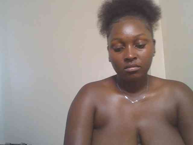 SexyBanni webcam