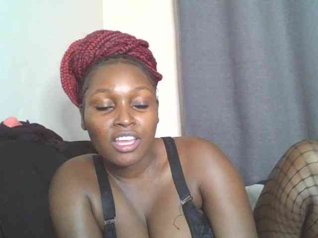 SexyBanni webcam