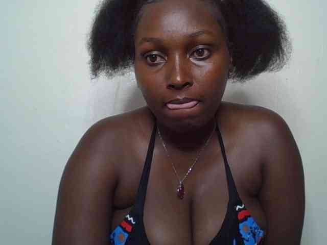 SexyBanni webcam