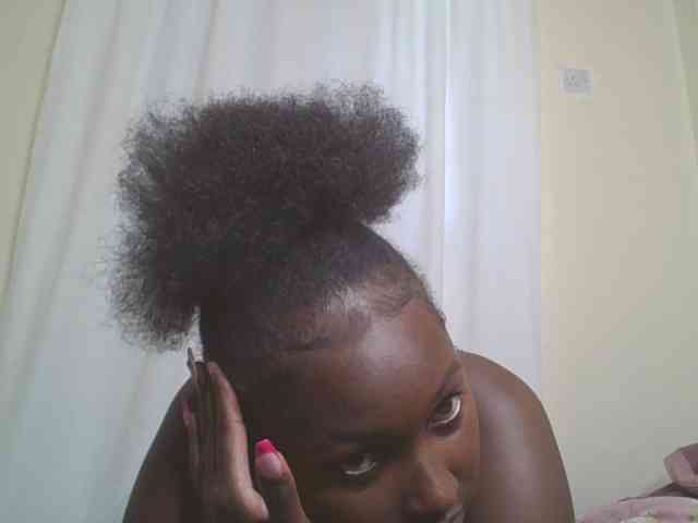 SexyBanni webcam