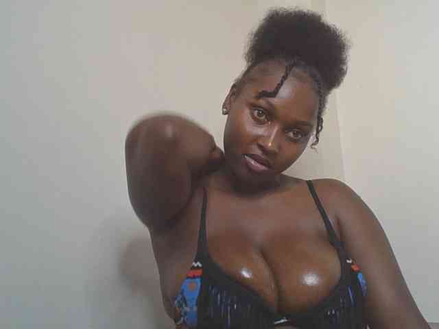 SexyBanni webcam