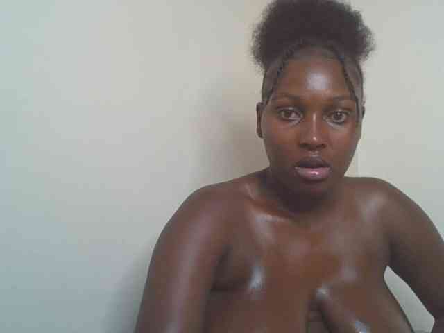 SexyBanni webcam