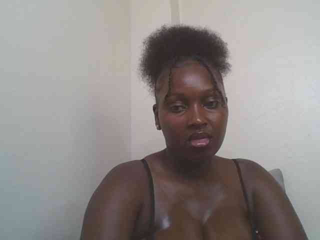 SexyBanni webcam