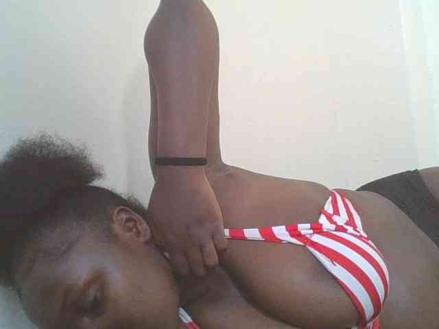 SexyBanni webcam