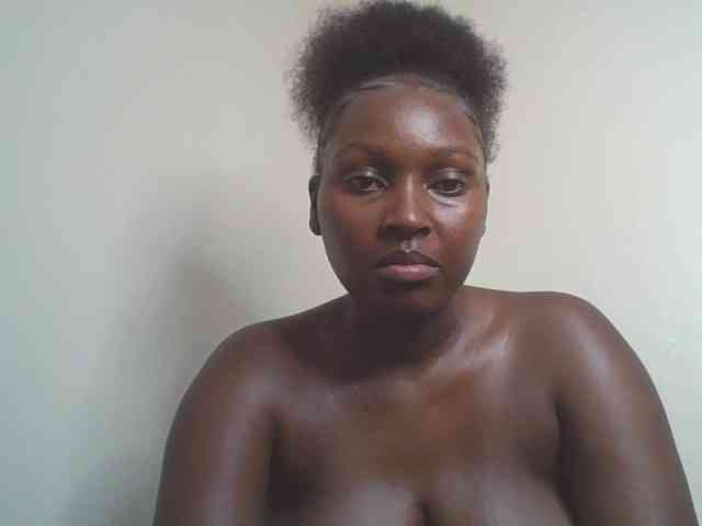 SexyBanni webcam