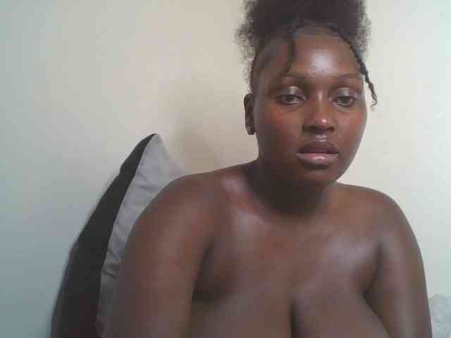 SexyBanni webcam