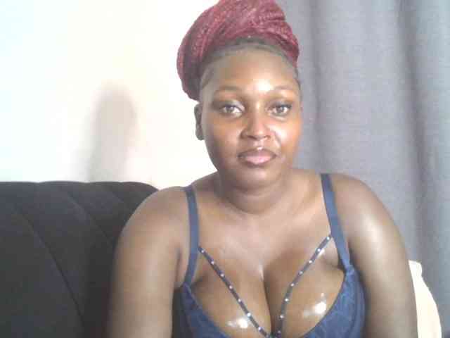SexyBanni webcam