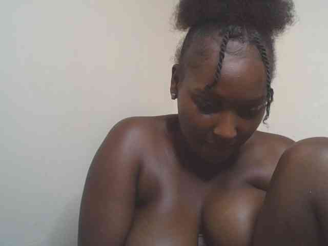 SexyBanni webcam
