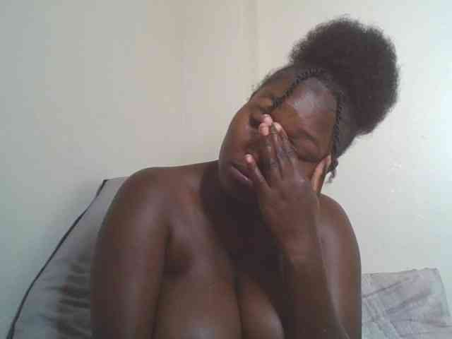 SexyBanni webcam
