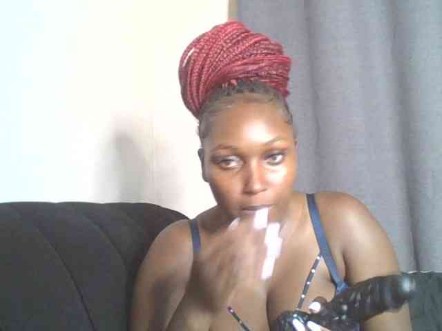 SexyBanni webcam