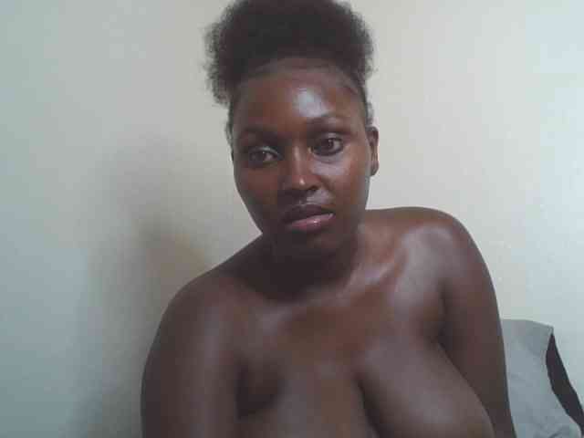 SexyBanni webcam