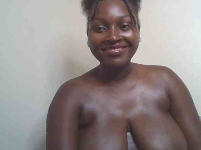 Model: SexyBanni