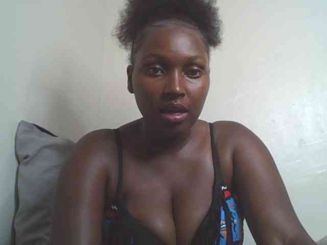 SexyBanni webcam