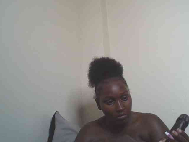 SexyBanni webcam