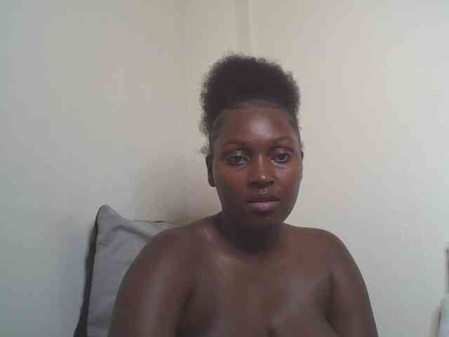 SexyBanni webcam