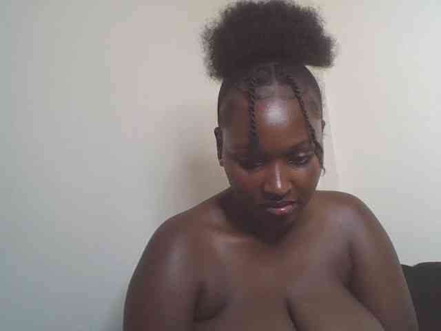 SexyBanni webcam