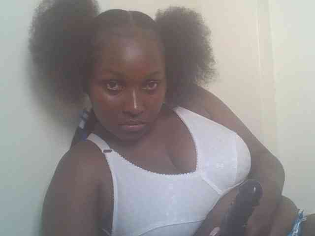 SexyBanni webcam