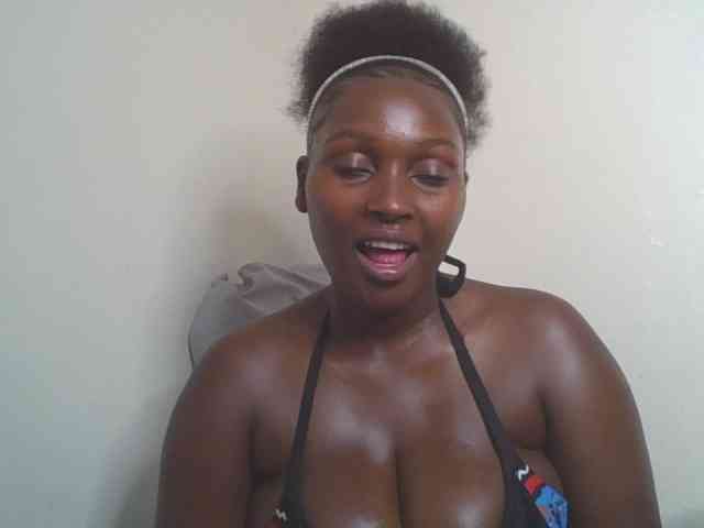 SexyBanni webcam