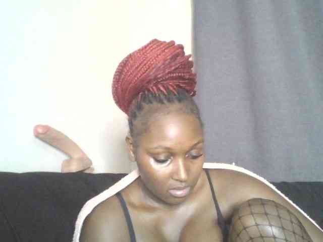 SexyBanni webcam