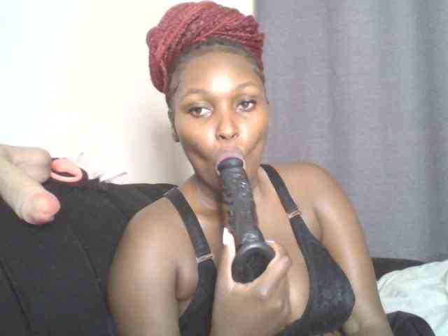SexyBanni webcam