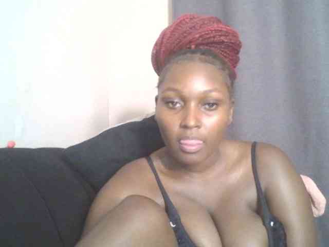 SexyBanni webcam