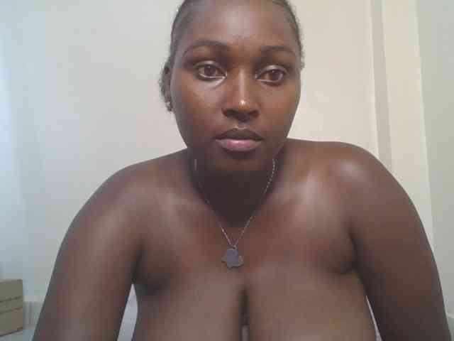 SexyBanni webcam
