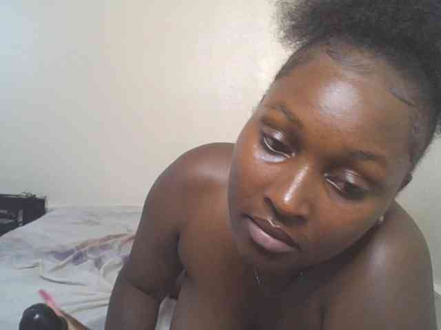 SexyBanni webcam